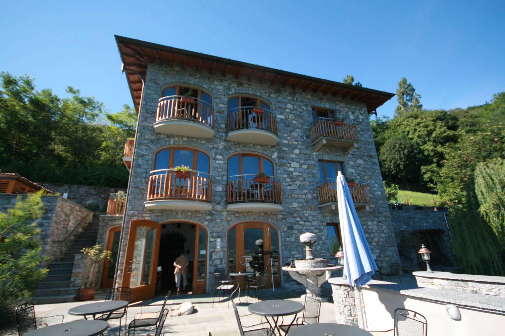 Villa Tres Jolie Джера-Ларио Экстерьер фото